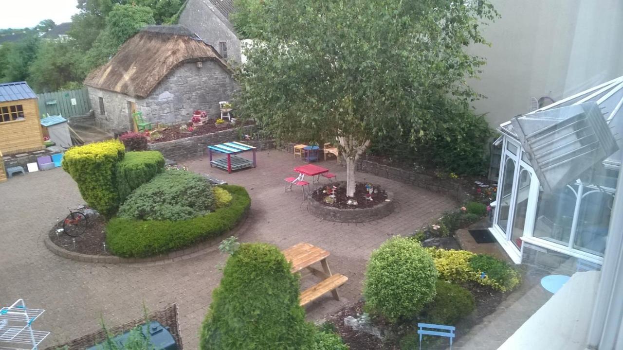 The Townhouse Bed and Breakfast Elphin Exteriör bild