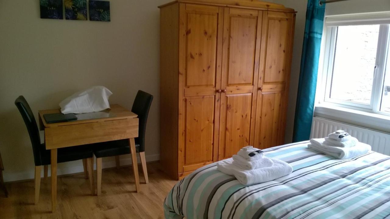 The Townhouse Bed and Breakfast Elphin Exteriör bild